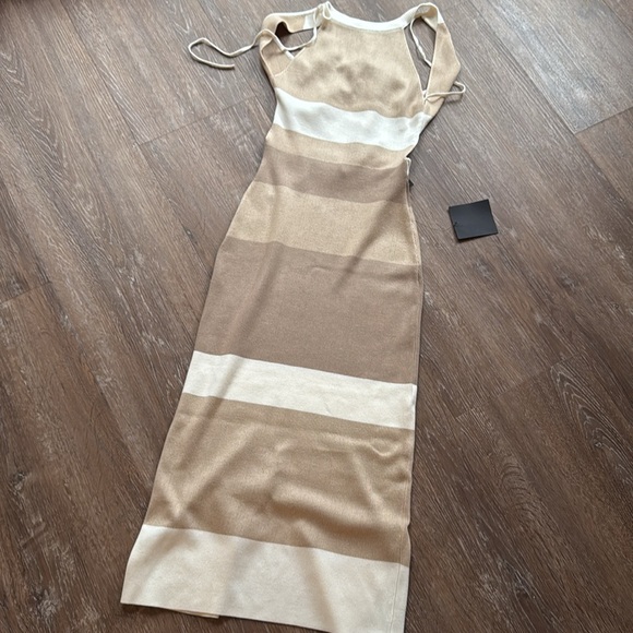 NWT lulus open back sweater dress - Picture 4 of 5